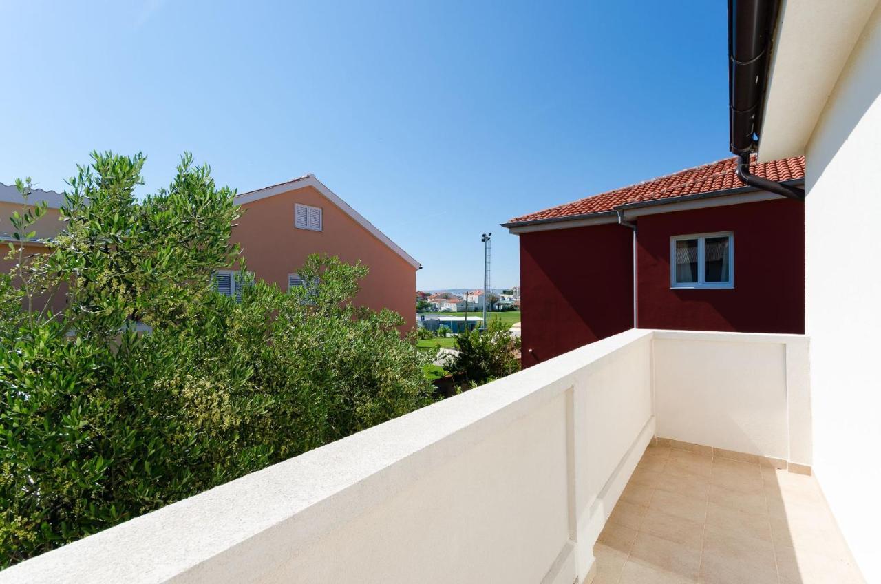 Apartments Toni Banjol Esterno foto