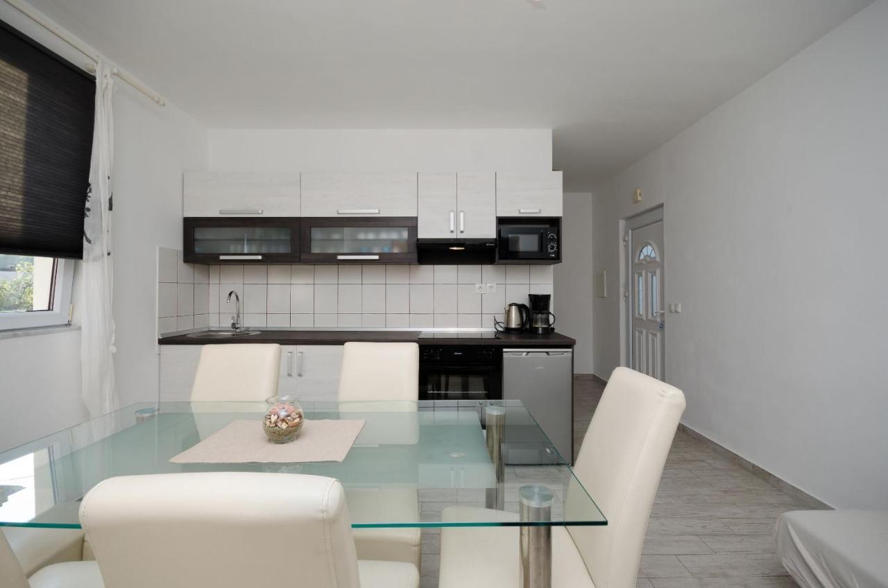 Apartments Toni Banjol Esterno foto